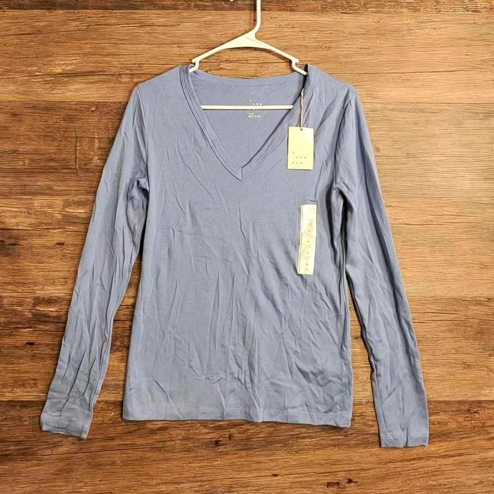 a new day Women's Blue V-Neck Long Sleeve Top